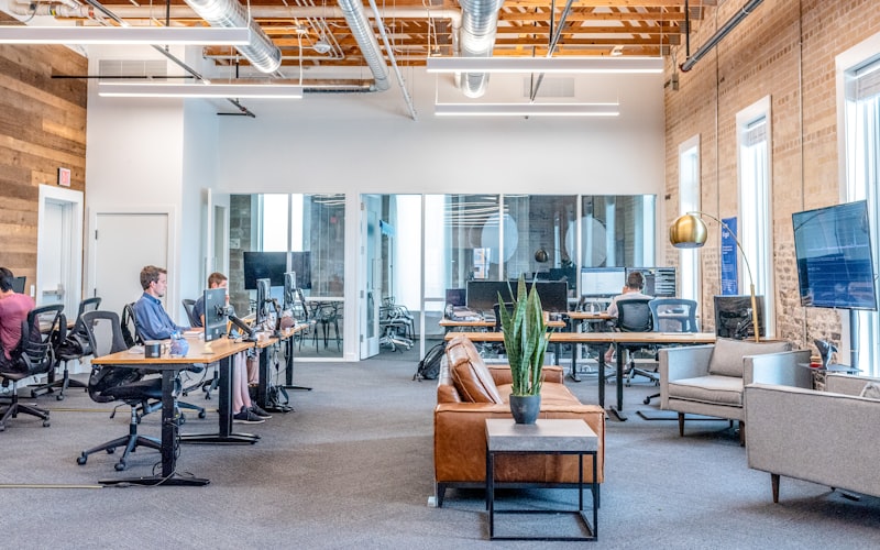 Environnement de travail moderne géré par Mensialis